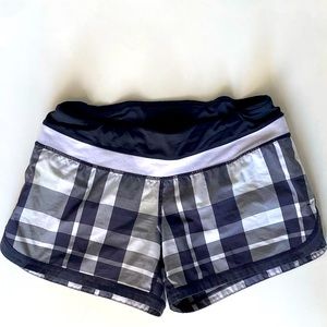 6 Lululemon Groovy Run Shorts Silver grey Foxy Plaid HTF Unicorn Hard to Find